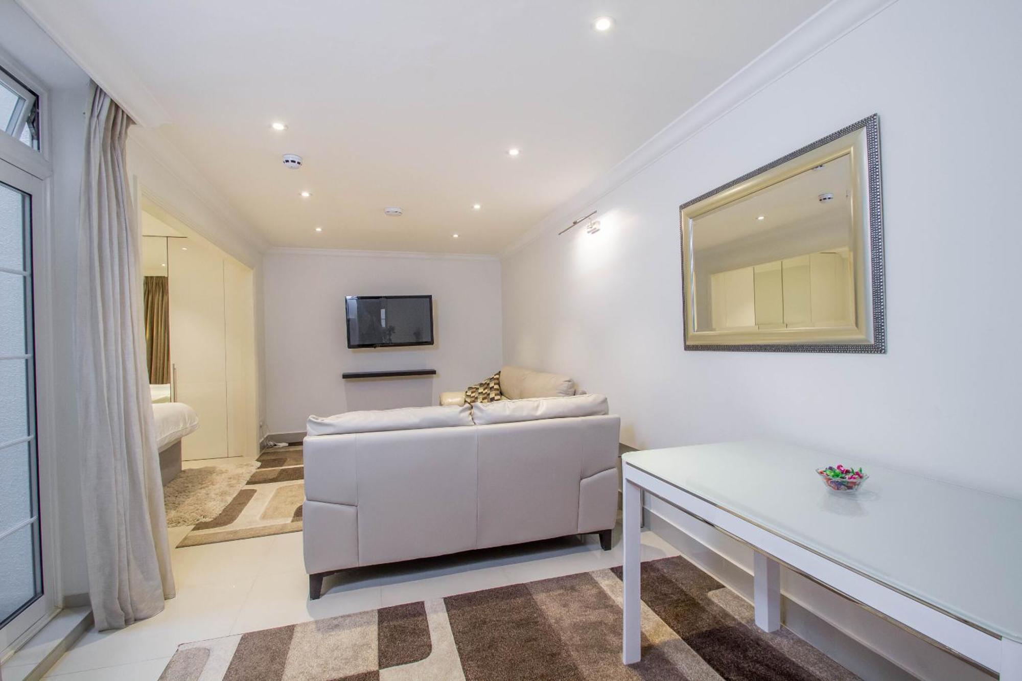 Marylebone Village Apartments 런던 객실 사진